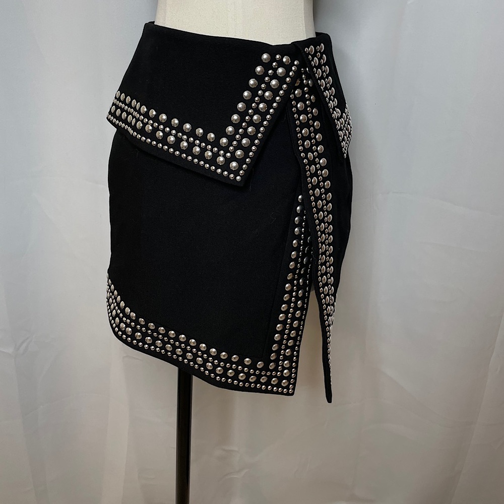 JUSTYF BOUTIQUE STUDDED MINI SKIRT